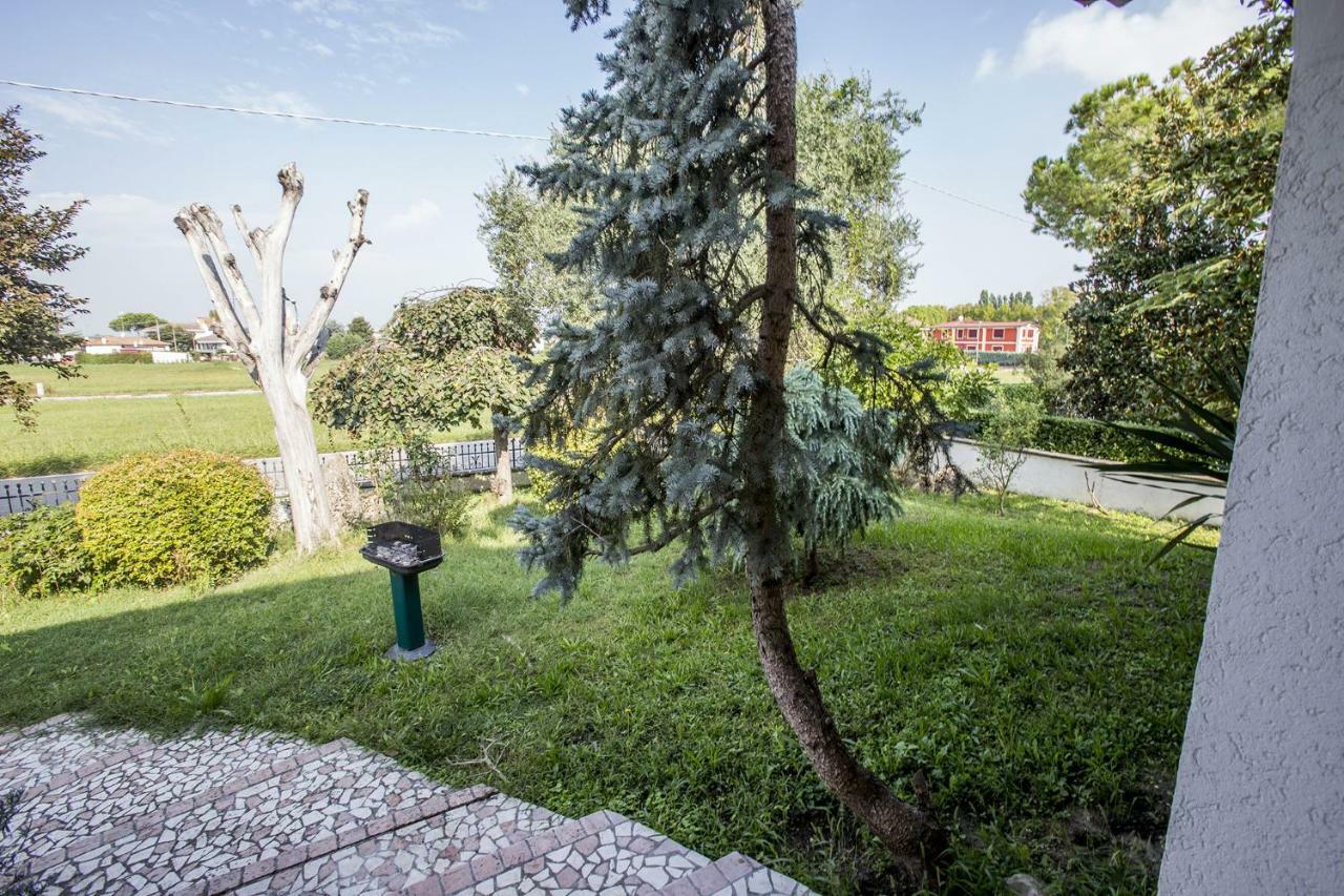 Villa Berra - Via Postale 63/A Екстериор снимка